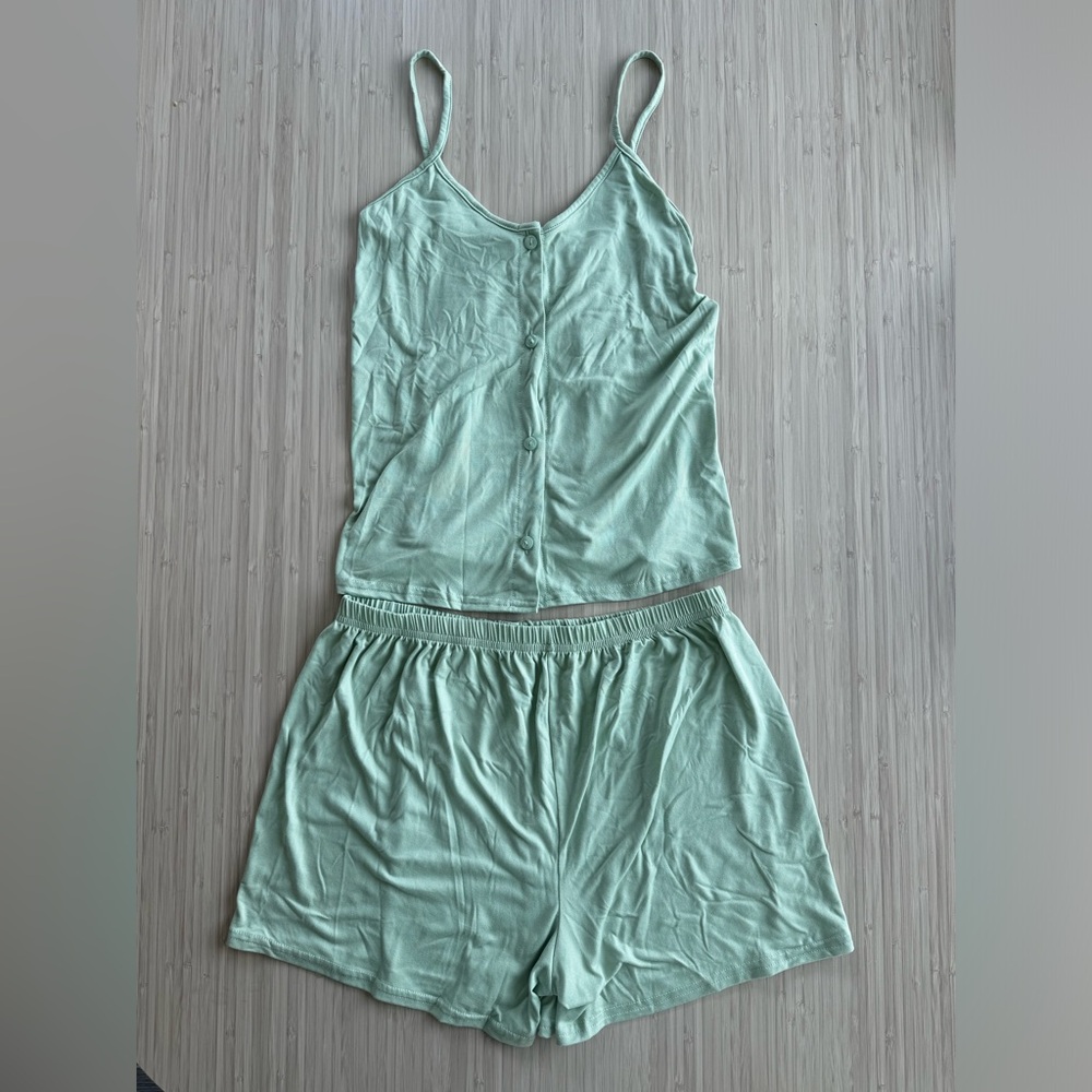 Boohoo Womens green pajama maternity tanktop and shorts size 6